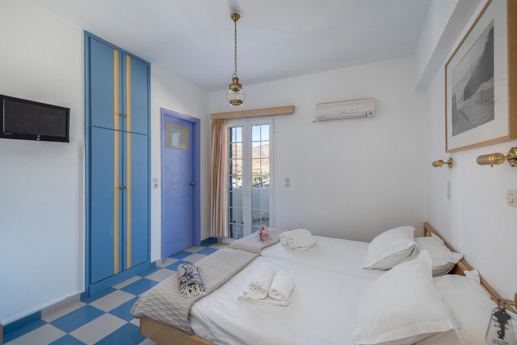 Bofor Studios & Rooms Livadakia 部屋 写真